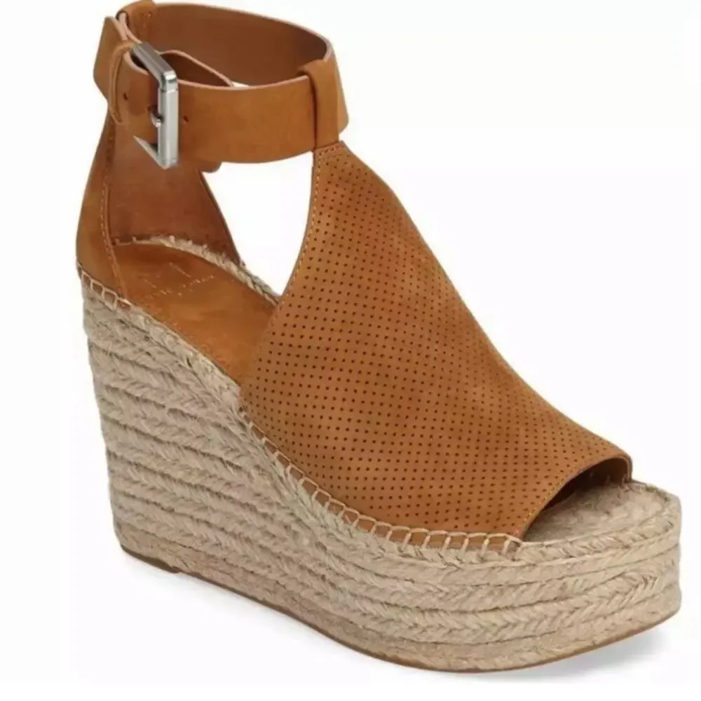 Marc Fisher Annie Perforated Wedge Platform Espadrille Cognac Brown size 9.5